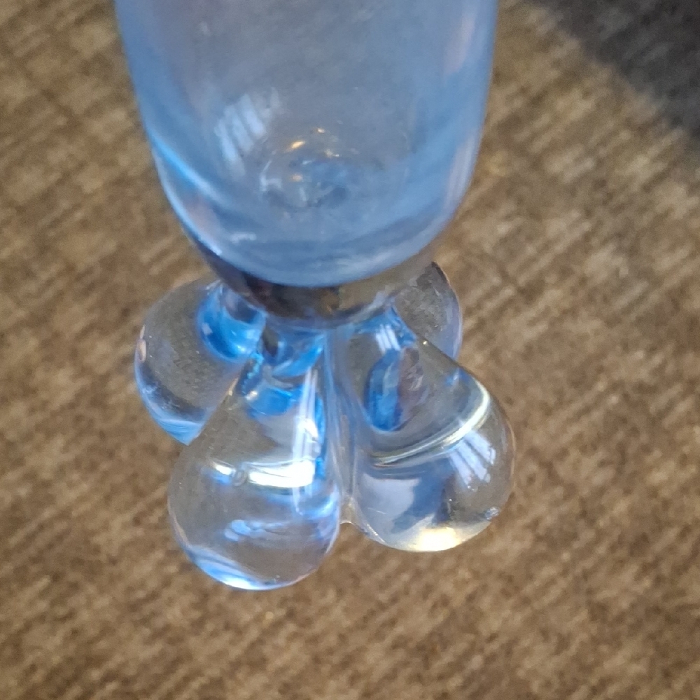 Glass Vase - Picture 2 of 6